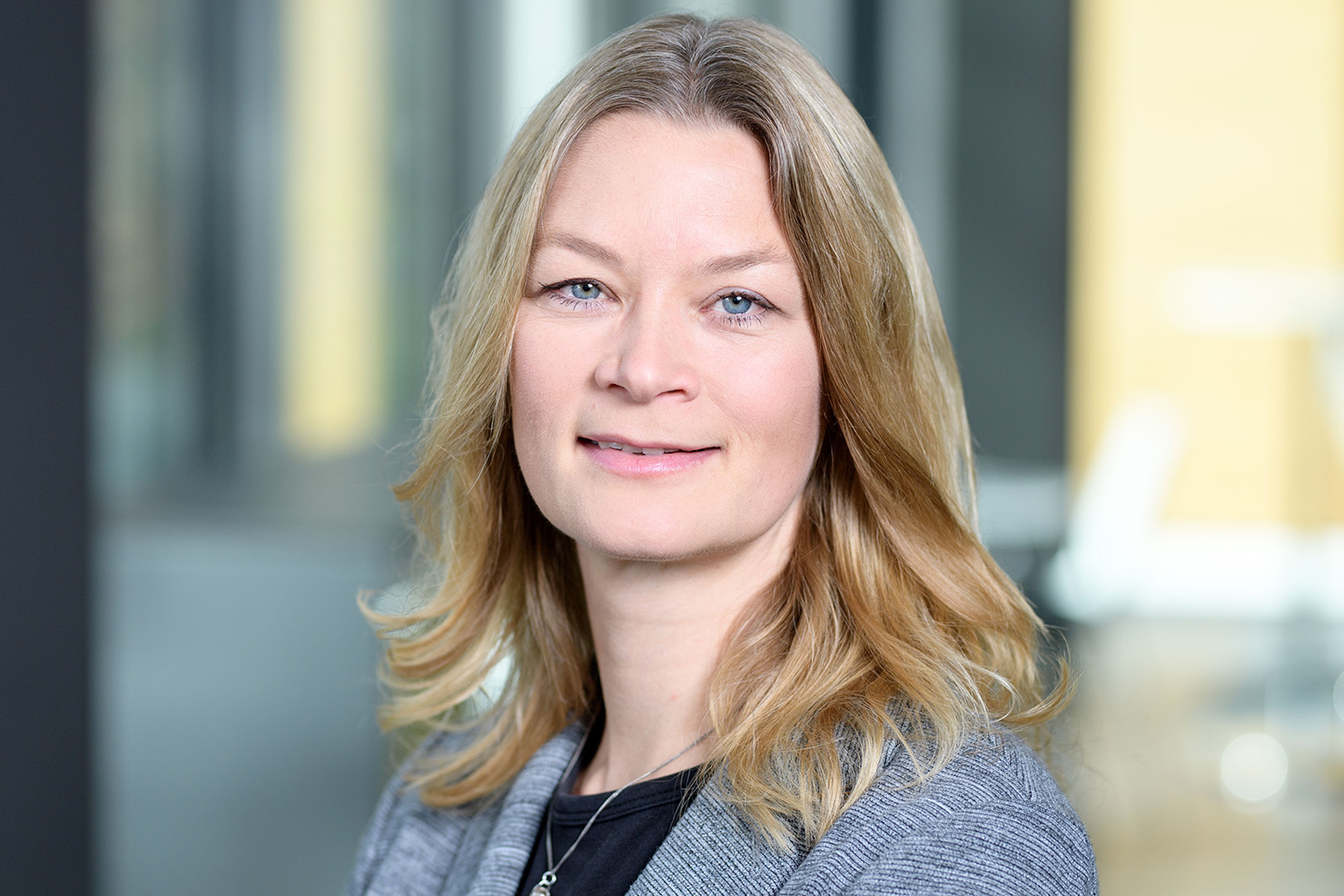 Dr. Christine Mössinger
